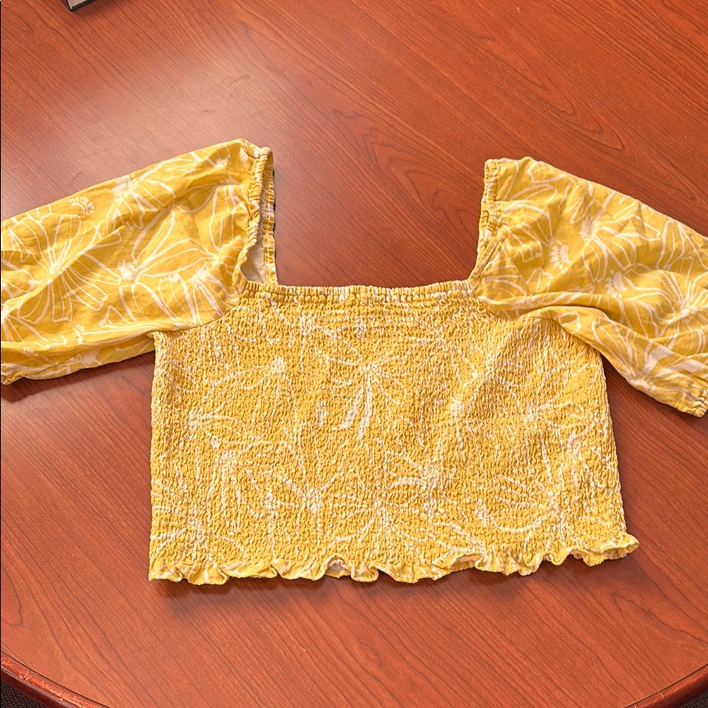 Universal Thread ladies crop top golden yellow XL